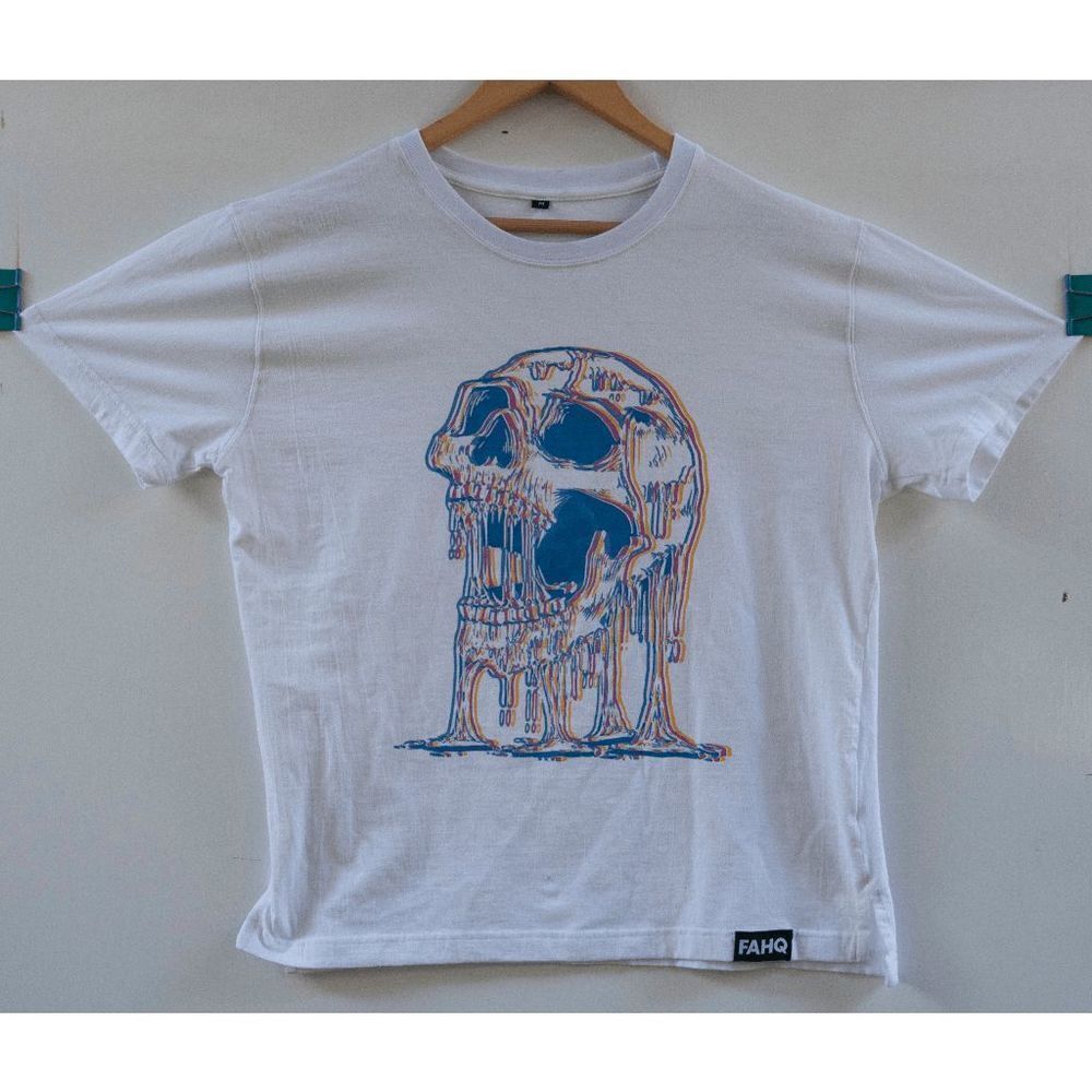 FAHQ‎ Skull Melt Graphic T-Shirt White Men's Size M Streetwear Artistic Tee